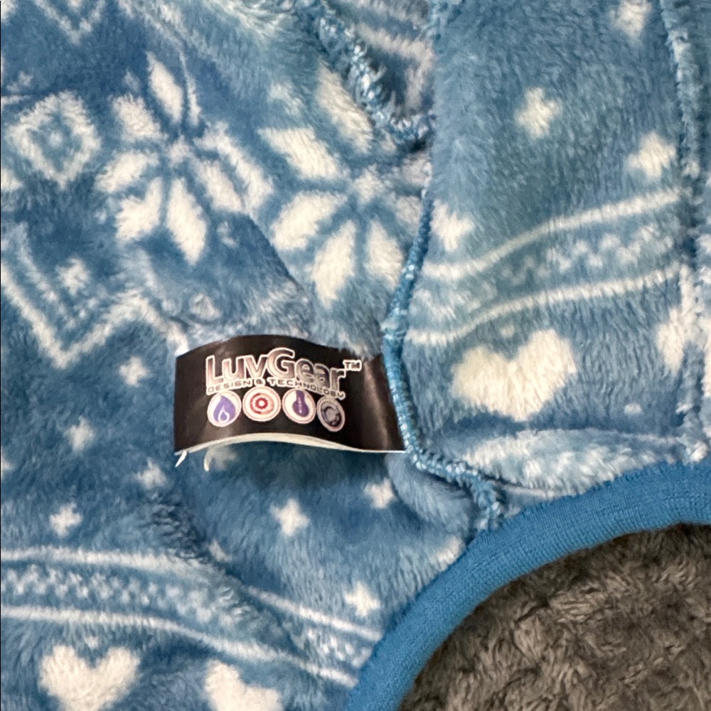 Cozy Blue Snowflake For Pets - Picture 2 of 8